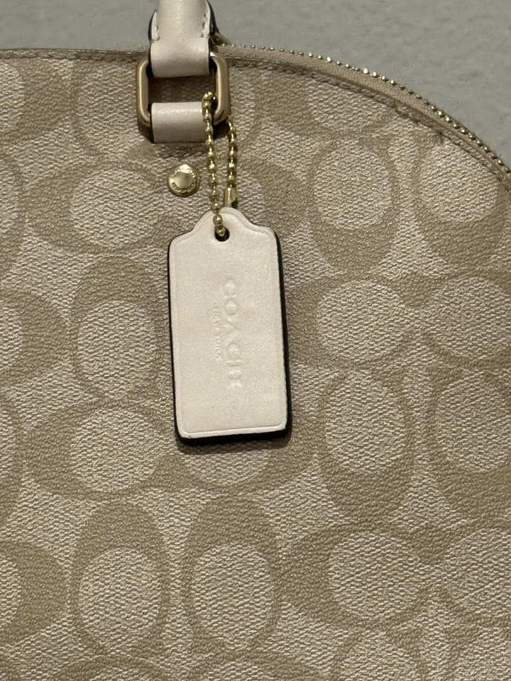 Bolso Bandolera Coach Sierra Cartera Signature F58287 Beige y Caqui Usado en Excelente Condición Foto 4 de 4