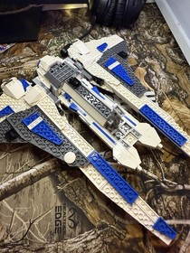 LEGO Star Wars: Pre Vizsla's Mandalorian Fighter (9525)