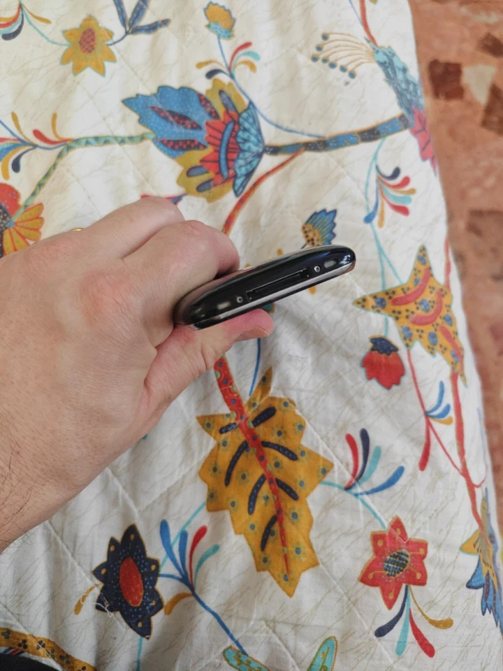 Apple iPhone 3GS 16gb A1303 Nero Black 1678 - Immagine 3 di 4