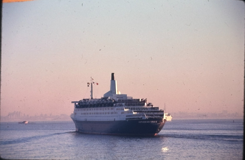 Queen Elizabeth 2 QE2 Ocean Liner Cruise Ship Original 35mm Film Slide