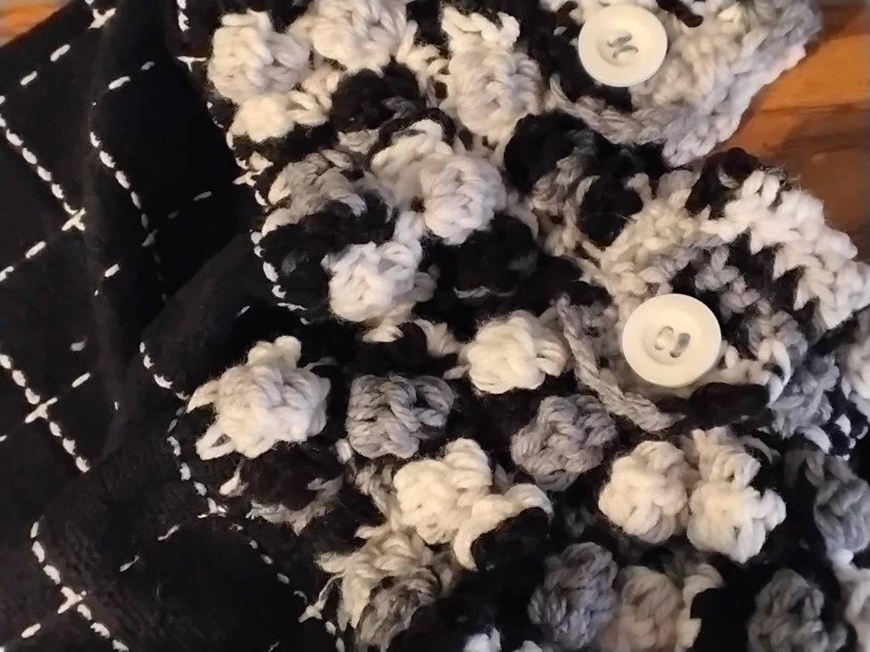 Juego de 2 toallas colgantes para platos de cocina negras blancas de ganchillo hechas a mano Foto 2 de 4