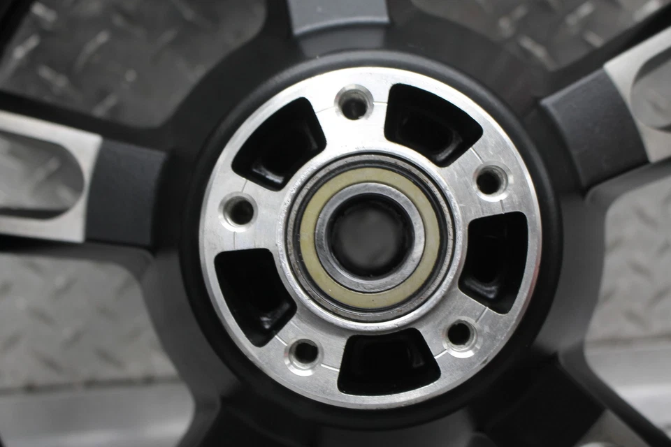 Harley-Davidson Street Glide Special 2016 llanta trasera FLHXS E16X5,00 MT Foto 2 de 4