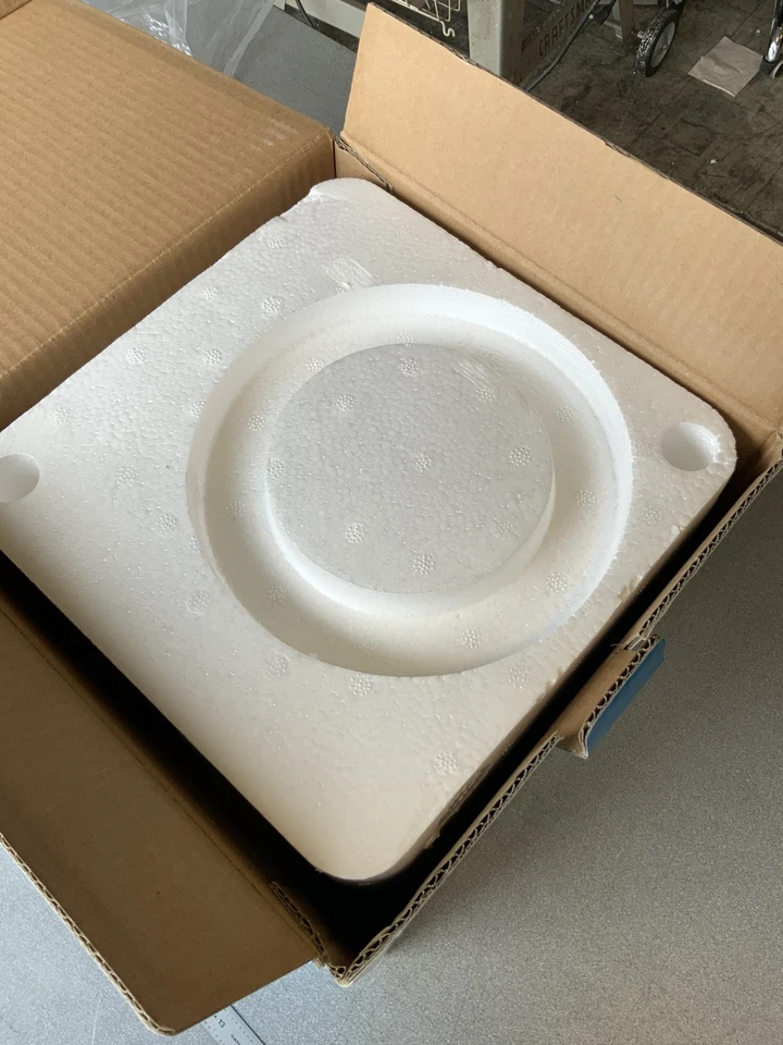 Philmore 48-1310 Variac 1000W Variable Voltage Regulator - Image 4 of 4