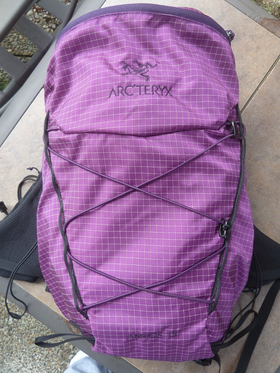Nice! ARCTERYX Aerios 15 Lightweight Ripstop Hiking Biking Daypack