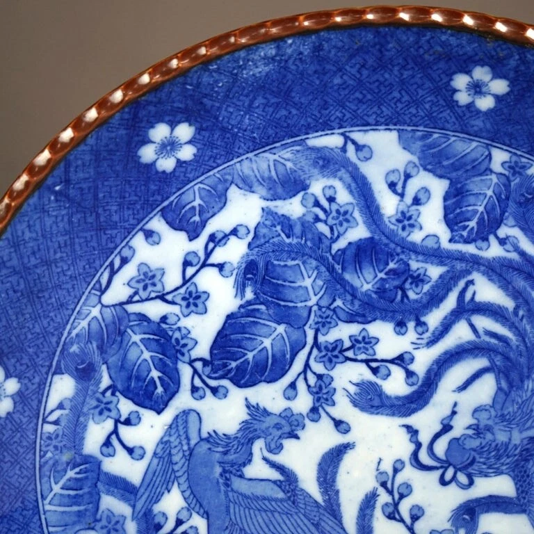 Antiguo cargador de porcelana Imari Meiji azul y blanco con pájaros alrededor de 1910 Foto 3 de 4