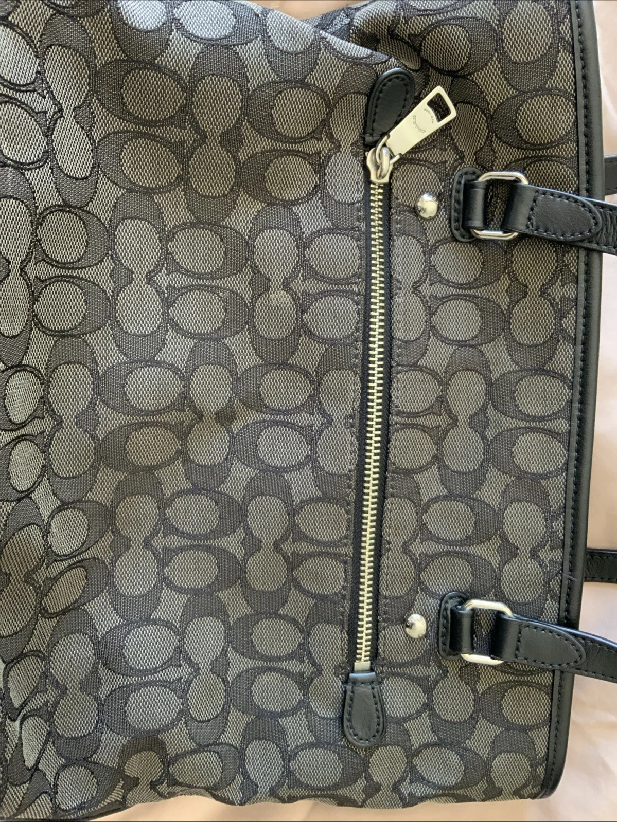 Borsa Coach Signature Zip Top Tote F58282 nera grigio borsetta silenziosa lusso