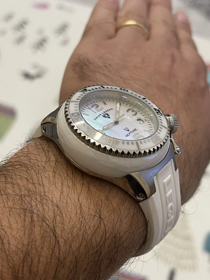 Swiss Legend Neptune Men’s MOP Date Dial St. Steel White Ceramic Watch Sporty - Image 4 of 4