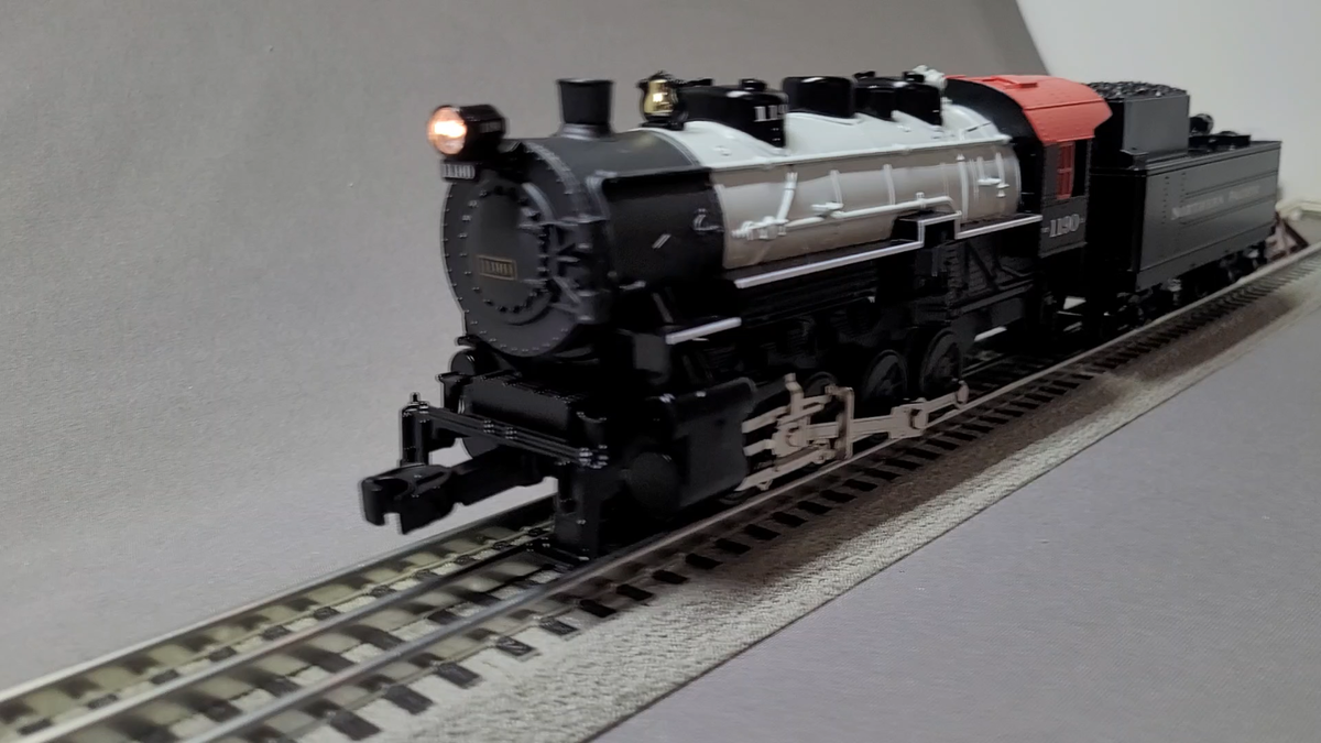 LIONEL NORTHERN PACIFIC LIONCHIEF 0-8-0 #1190 STEAM ENGINE O GAUGE