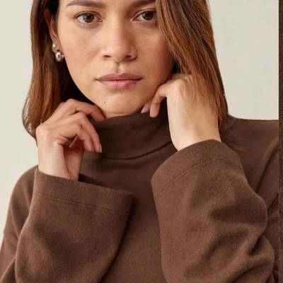 patchwork it cream cable knit cutout sweater dress Wholesale MOQ6 Cable-Knit Round Neck Color Block Sweater Dress