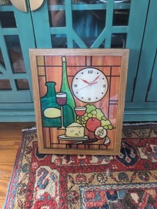 VTG Elgin Wood Stained Glass Battery Quartz Wall Clock Wine fruit Cheese, works!
