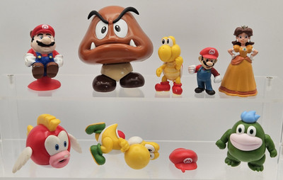 Nintendo Jakks Pacific Super Mario Figures Lot of  9 Goomba Daisy Yoshi