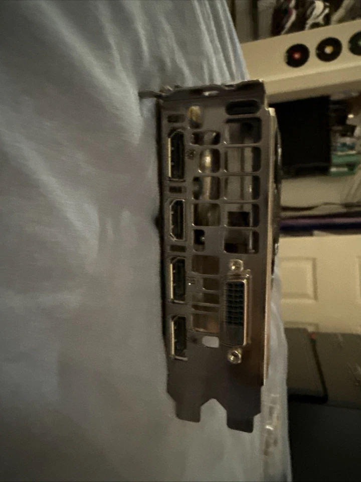 EVGA GeForce GTX 1080 SC GAMING ACX 3.0 08G-P4-6183-KR 8GB GDDR5X PCI-E 3.0 Foto 3 de 3