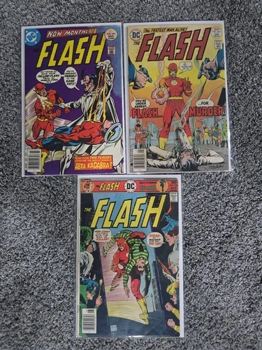 Flash Vintage Comic Book Lot Of 3 Vintage DC Comics 1976,77,77