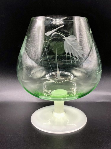 Vintage Green & White Opaline Glass Etched Wheat Design Footed Brandy Snifter - Picture 4 of 12