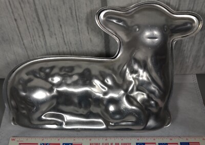 Vintage 10''W  Lamb Sheep Cake Candy Jello Aluminum Mold Pan Easter