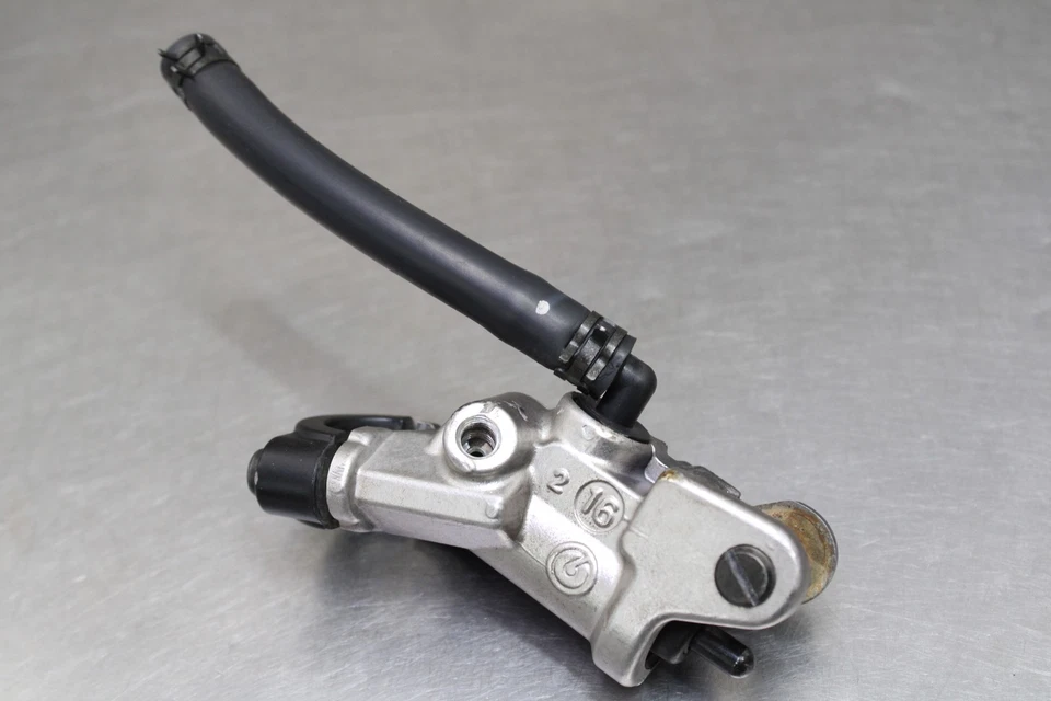 07-08 YAMAHA YZF R1 FRONT BRAKE MASTER CYLINDER 5SL-W2587-00-00 FOR PARTS BREMBO Foto 3 de 4