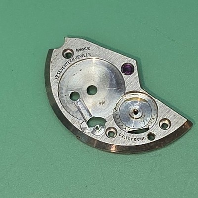 Barrel Bridge Peseux Cal. 190 Original Watch Part /V111