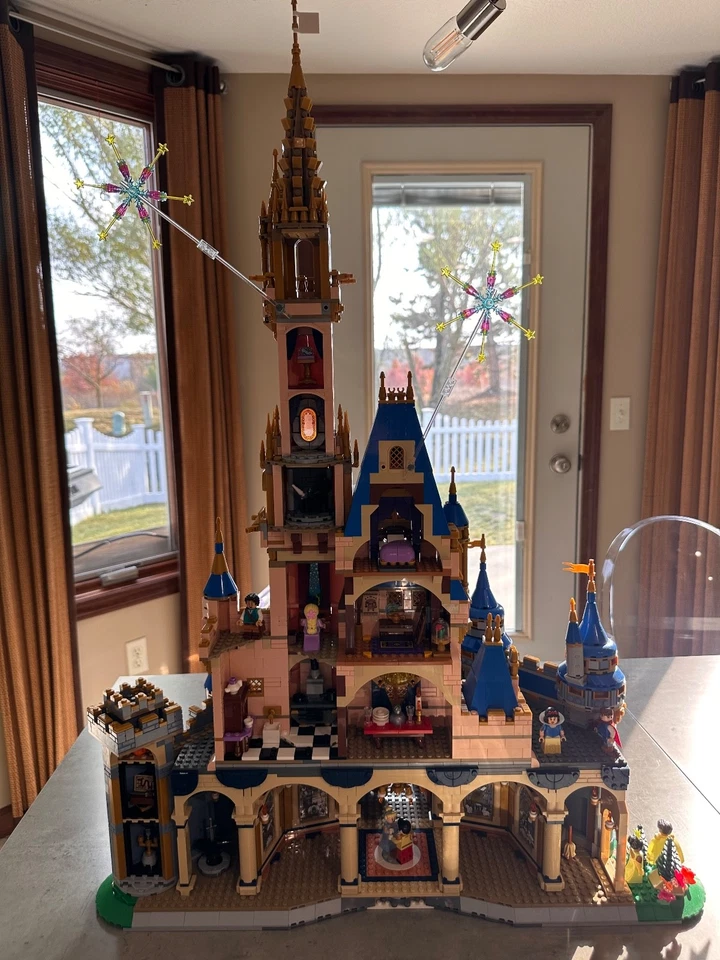 LEGO Disney Castle 43222 - Juego 100% Completo con Minifiguras, Caja y Manuales|Usado Foto 3 de 4