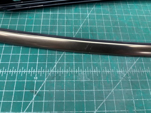 03-12 MERCEDES-BENZ R230 SL550 SL500 WINDHSIELD GARNISH MOLDING TRIM SET OEM - Picture 3 of 17