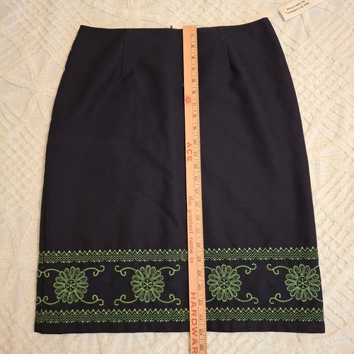 B Moss Tailor Size 10 Navy Pencil Skirt Embroidered Green Fully Lined Zip NWT - Picture 4 of 10