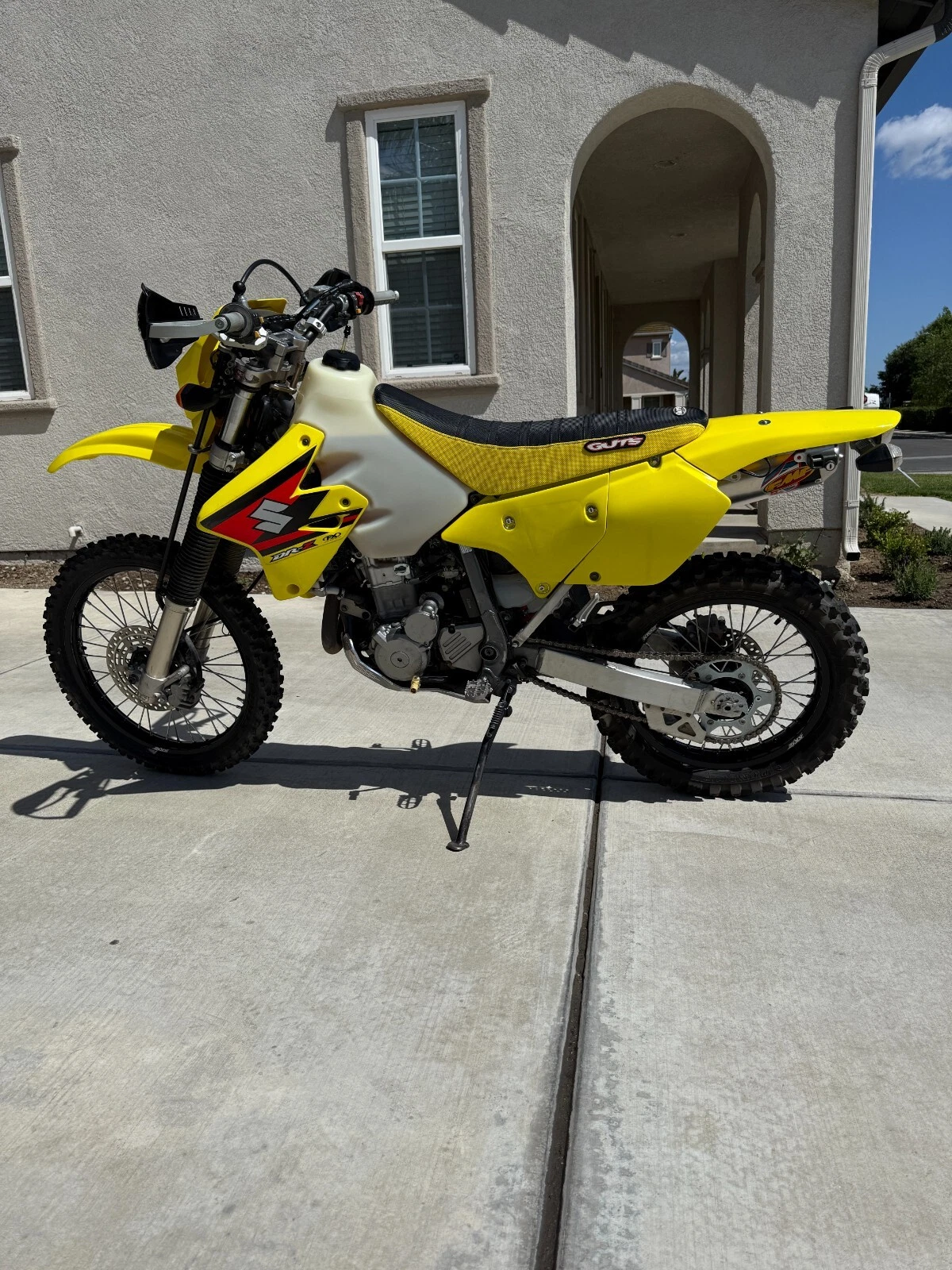Picture 2 of 10