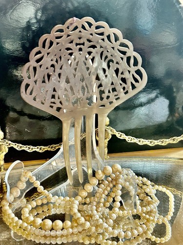 Antique 1920s Celluloid Lucite Victorian Hair Comb Blue Rhinestones Accessory - Picture 5 of 16