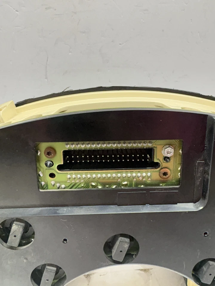 Chevrolet Camaro Z28 1999-2002 calibre clúster velocímetro Foto 4 de 4