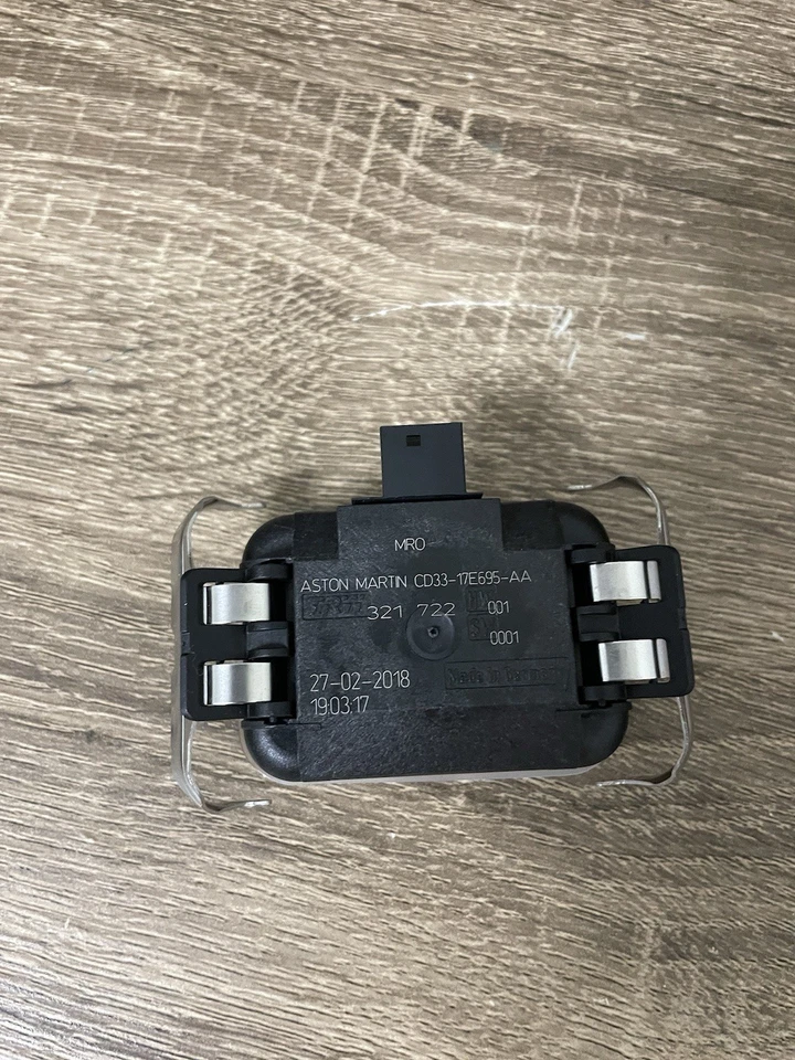 Sensor de lluvia Aston Martin CD33-17E695-AA NUEVO EN CAJA Foto 3 de 3