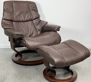 訳あり特価 2024年製 Stressless Reno スツール 訳あり特価 2024年製 Stressless Reno スツール