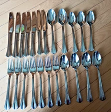 HAMPTON SILVERSMITH ARGENT ORFEVRES GERTRUDE STAINLESS FLATWARE LOT 23 PC