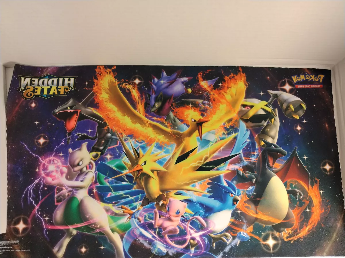 Pokémon TCG: Hidden Fates Ultra-Premium Collection