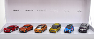 Coffret X6 concept car renault - 1/43 édition constructeur + édition Coffret X6 concept car renault - 1/43 édition constructeur + édition