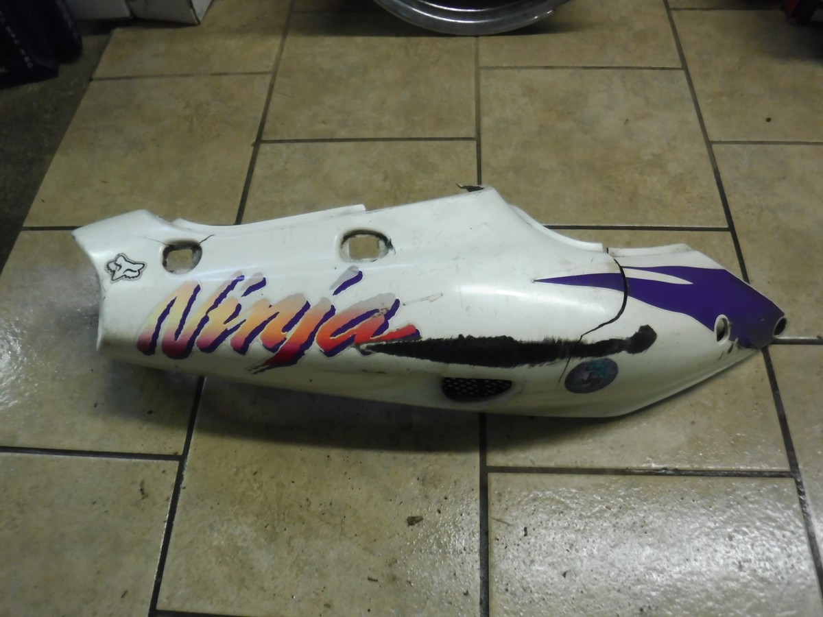 94-97 Kawaski ZX9 ZX9R 900 Right Side Tail Cover Fairing Cowl