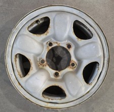 Oem Geo Tracker 5-slot Raised Rib Painted Steel Wheel