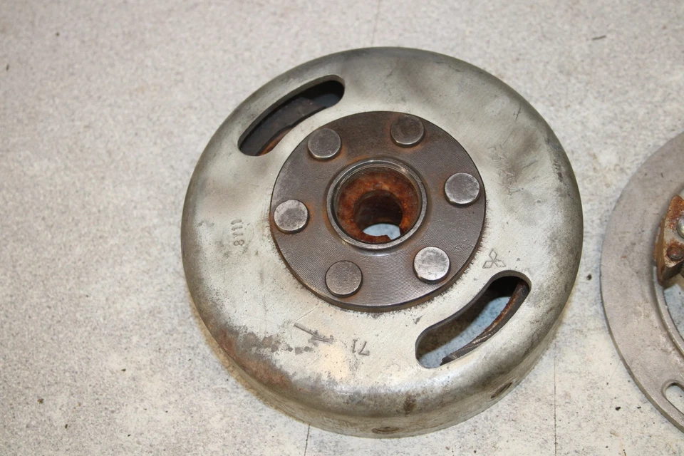 1979 Yamaha YZ400 ESTATOR MAGNETO GERADOR ALTERNADOR N2-2209.ABA - Imagem 2 de 4