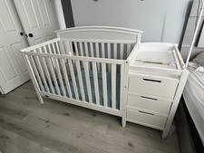 baby crib with mattress