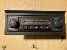 CLASSIC BRITISH LEYLAND RADIO MOTOROLA BL534 DRC8169