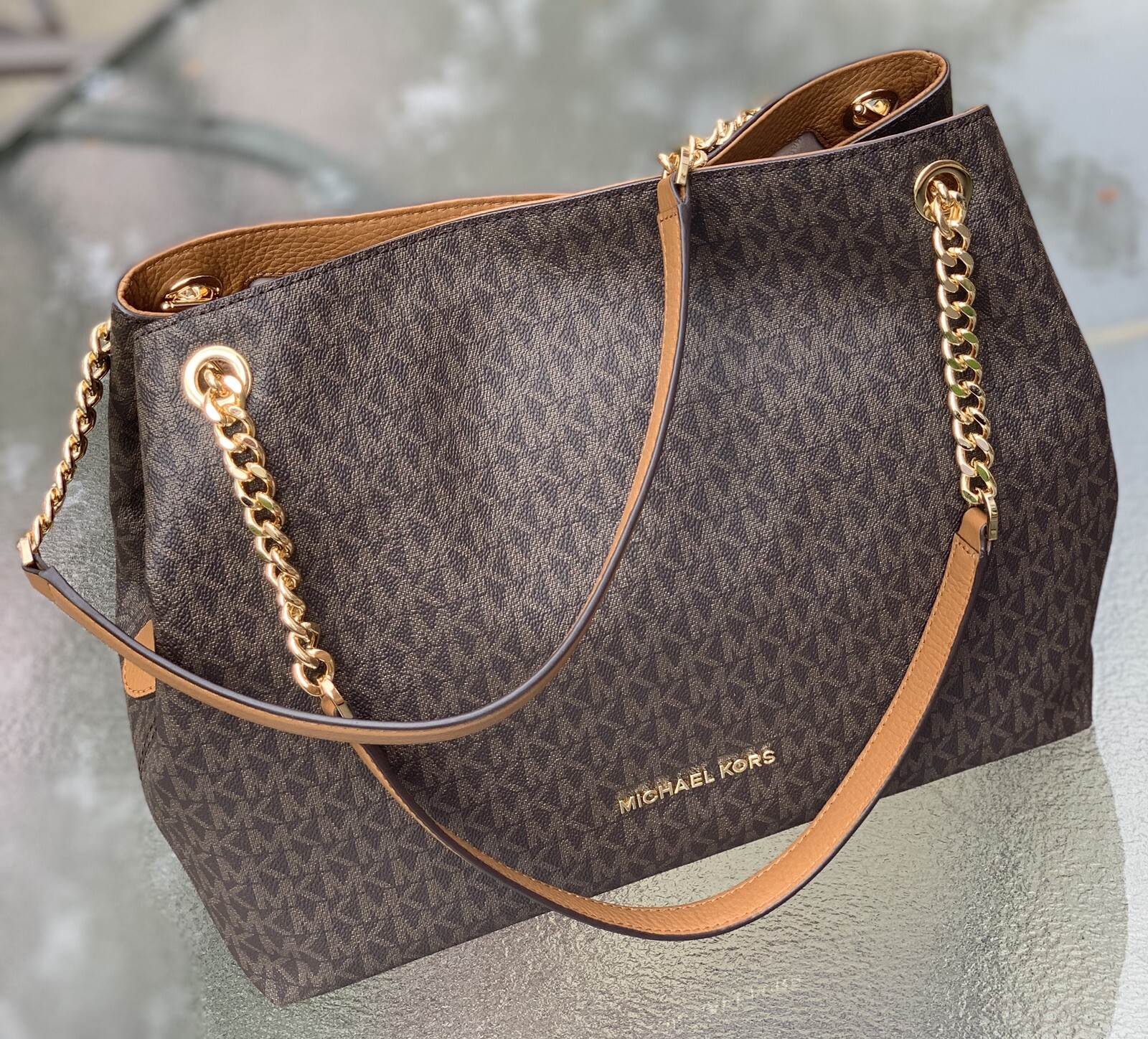 michael kors medium chain messenger