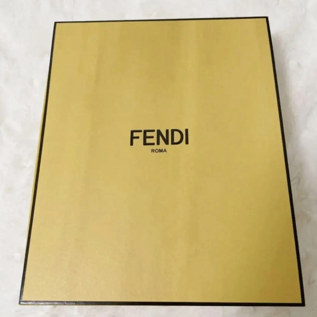 Fendi baguette necklace deals