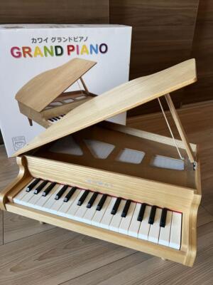 NEW KAWAI 1144 Mini Piano Musical Instrument Toy P-32 Natural F/S Japan 