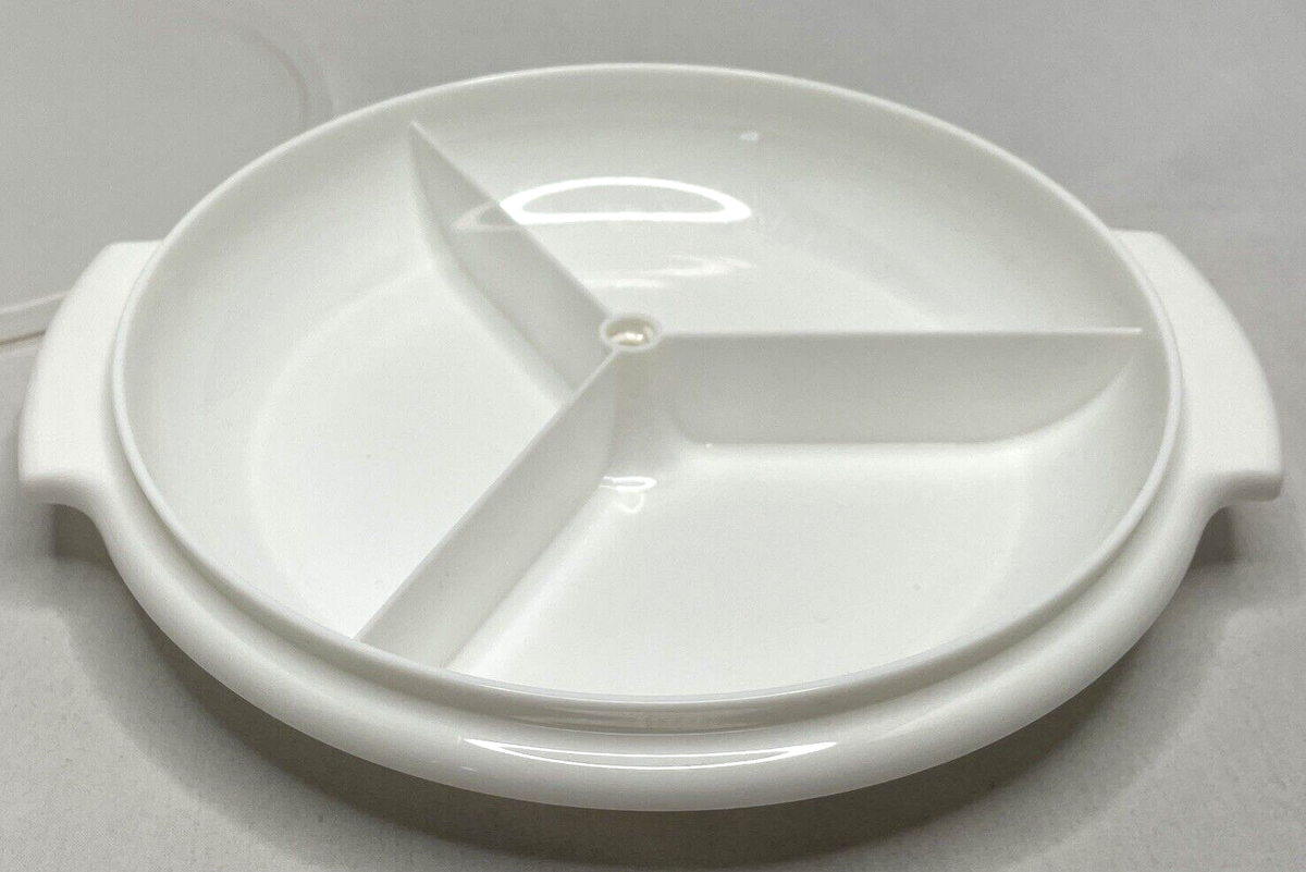 タッパーウェア　tomoyui VTG Tupperware White Suzette 608-11 w/Tupper Seal Clear Lid 229-12