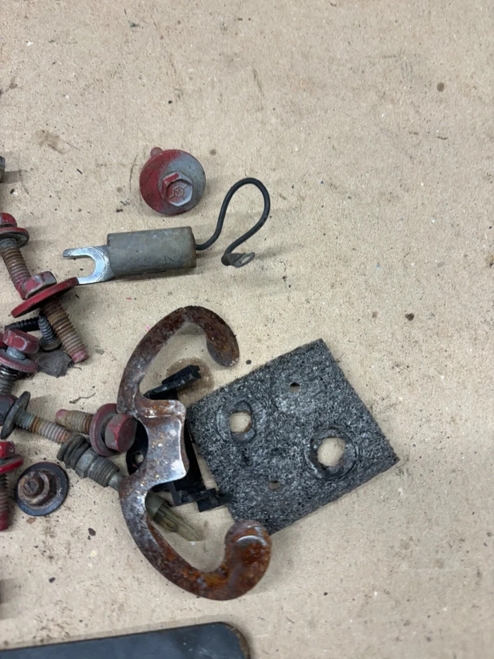 81-93 Dodge Ram Truck Ram cargador 86-93 Cummins puerta interior herrajes pernos W150 Foto 2 de 4