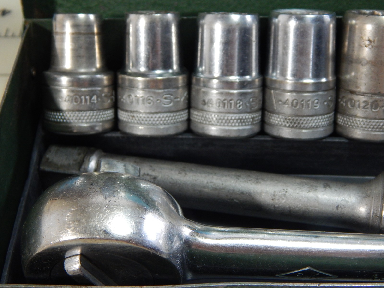 Vintage S-K Tools 1/2" Dr. 12pt SAE Socket Set Ratchet 42470 #4112 Knurled, Case