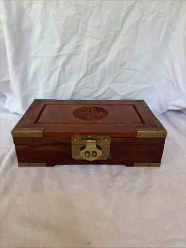 vintage chinese jewelry box Beautiful Patina Good Condition Nice Collectable