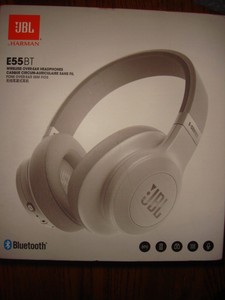 jbl e55bt waterproof