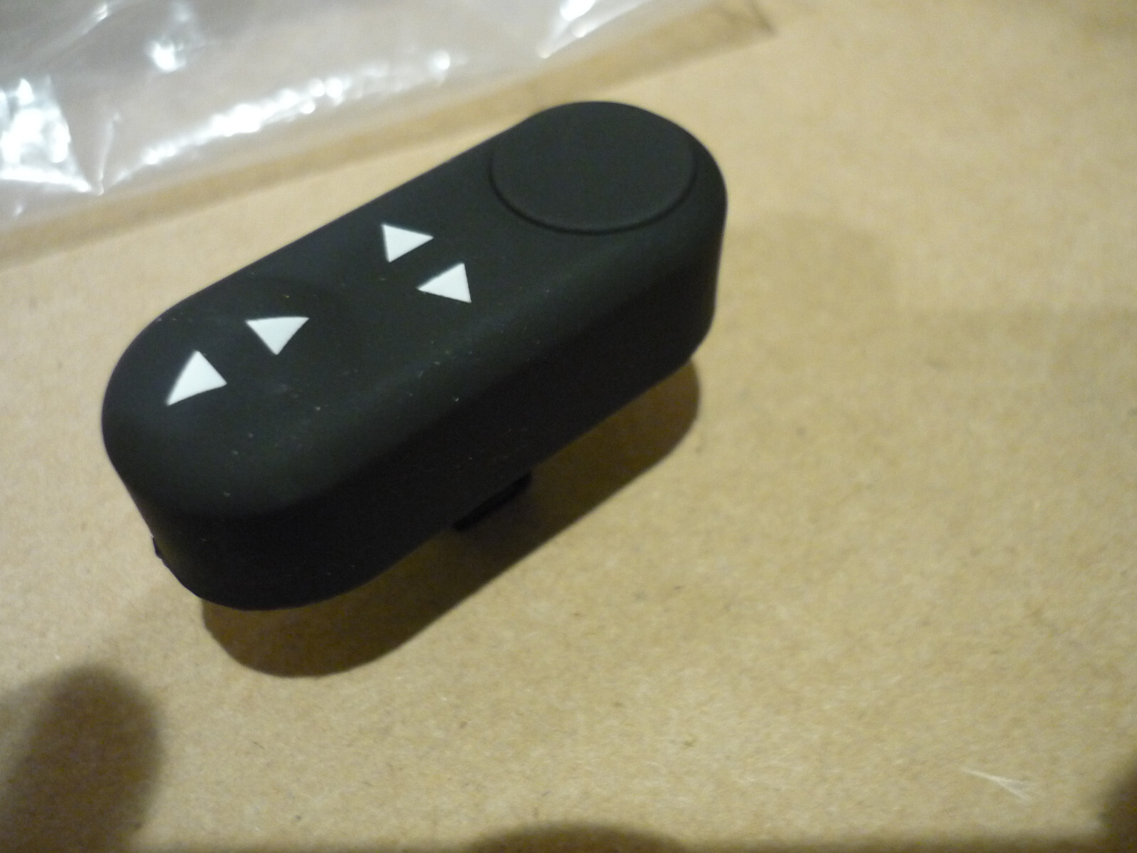 Maserati GranTurismo,Quattroporte - Seat Back Adjustment Button -P/N 980145095