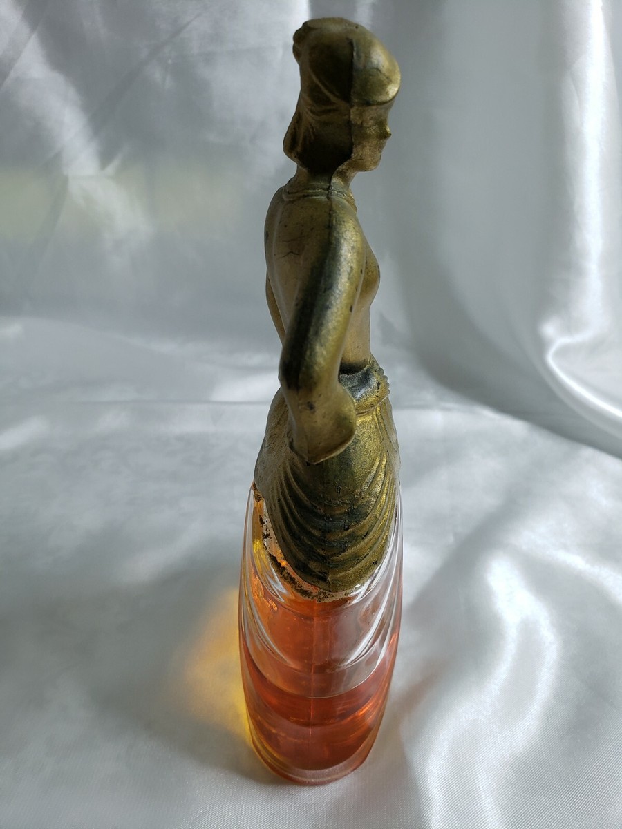 アイドル Perfume Pink Molecule 090.09 · Parfum Exquis US