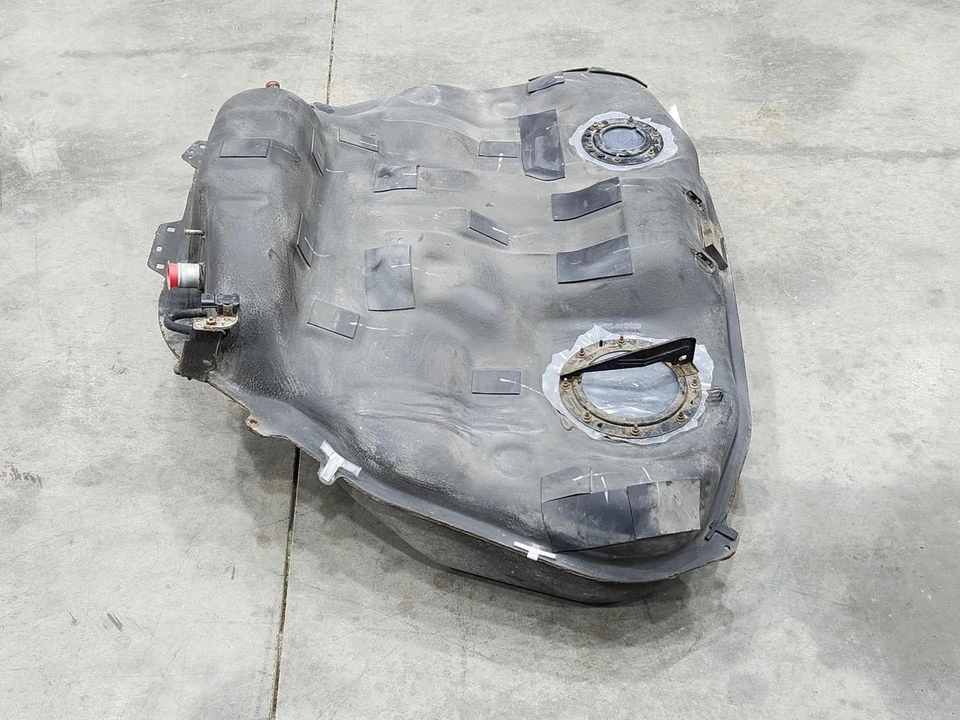 2010-2012 Subaru Legacy Outback Fuel Tank Assembly Gas Tank OEM 42012AJ01A - Image 4 of 4