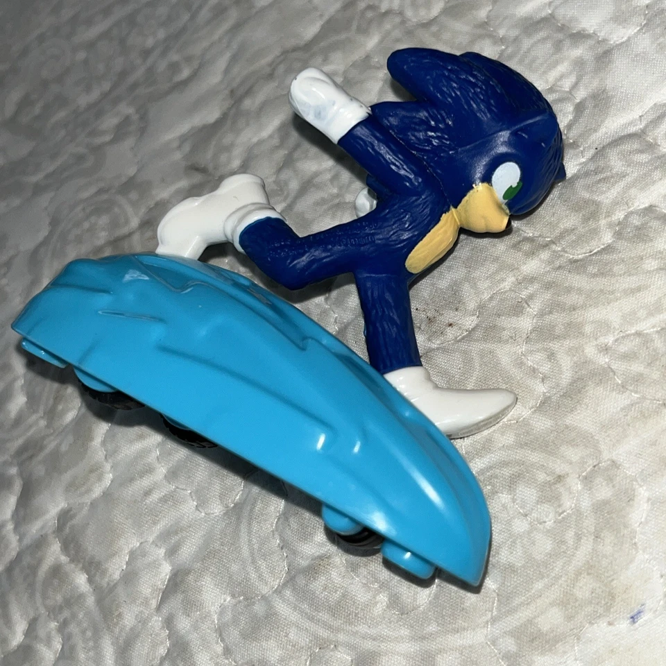 Disney Lote 19 FIGURAS PERSONAJES + ACCESORIOS Monstruos Sonic Frozen Coco Etc. Foto 3 de 4