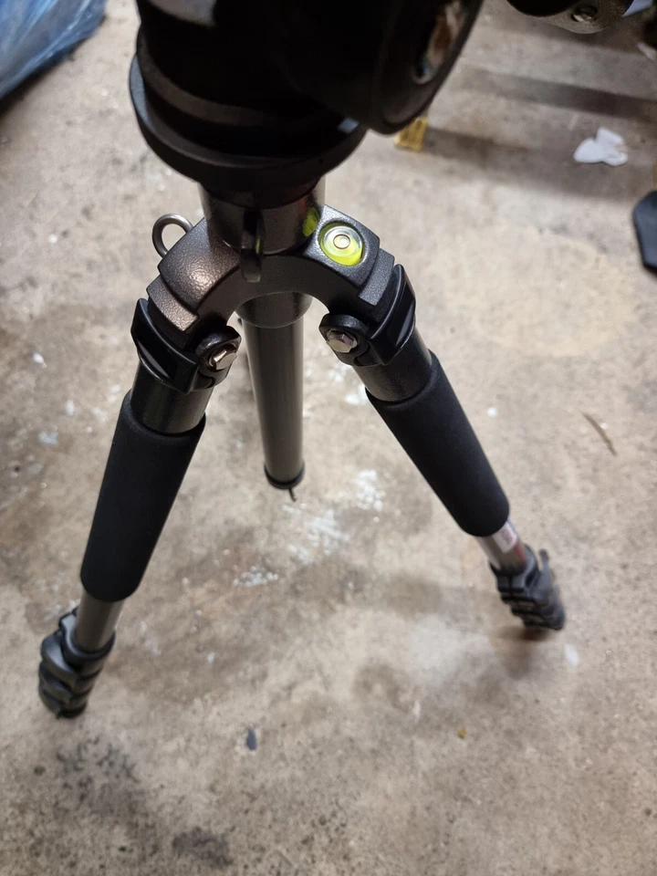 Kood A2842 Tripod With Giottos Pro Series MH5001 3 Way Head - Image 4 of 4